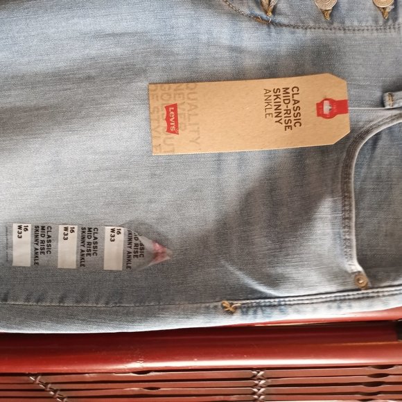 Levi classic mid skinny ankle - Picture 2 of 5